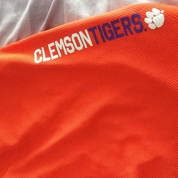 Under Armour Clemson University shorts sz large $2 - Picture 2 of 7